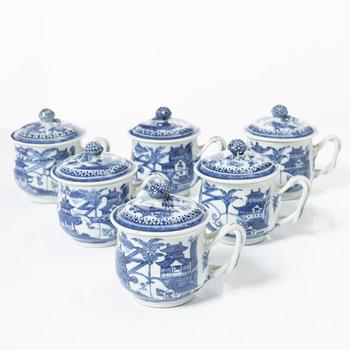 A set of six Chinese blue and white porcelain custard cups with covers, Qing dynasty, later part of the 18th century.