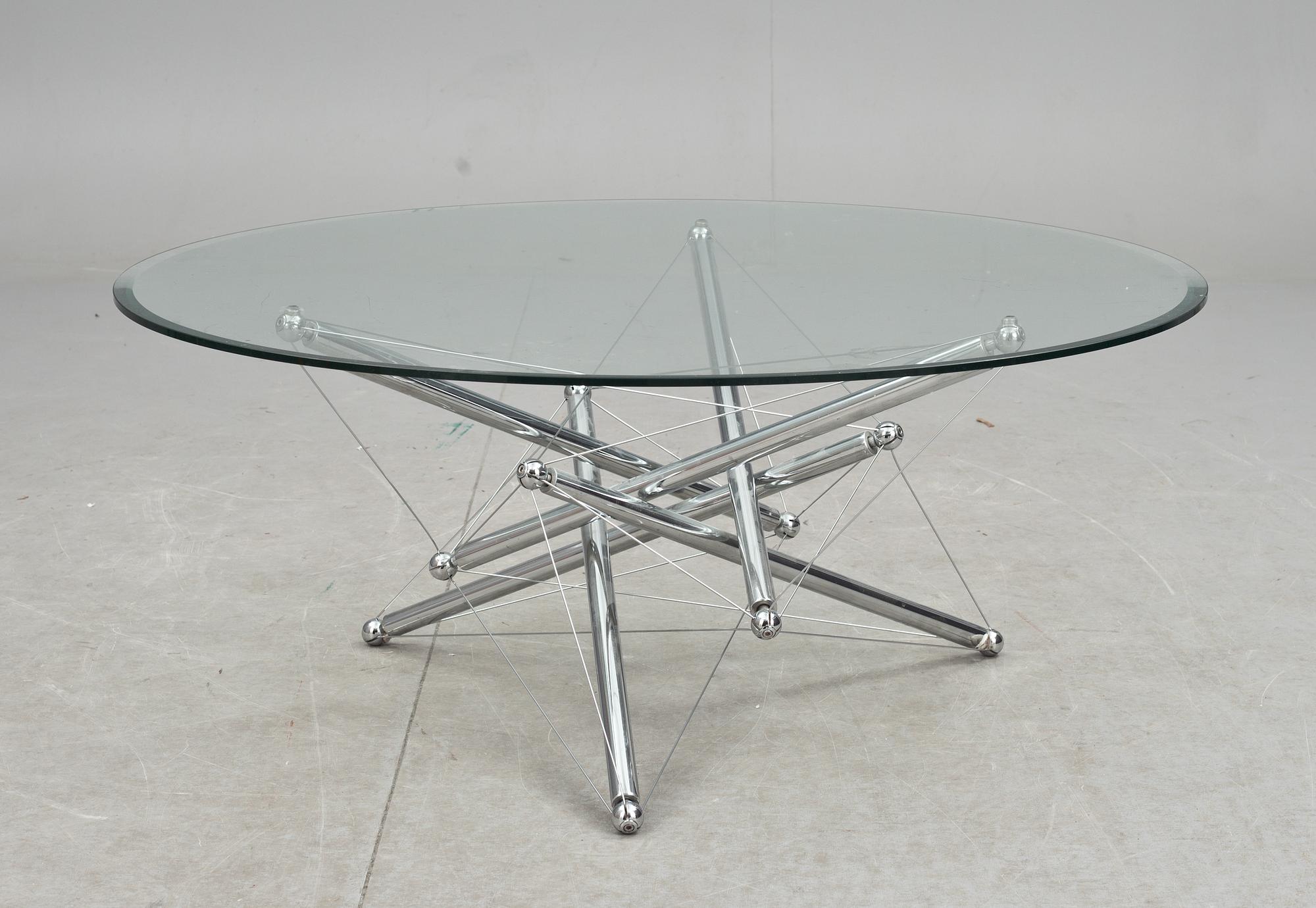 SOFFBORD, Theodore Wadell, "Wadell", Cassina, Italien.