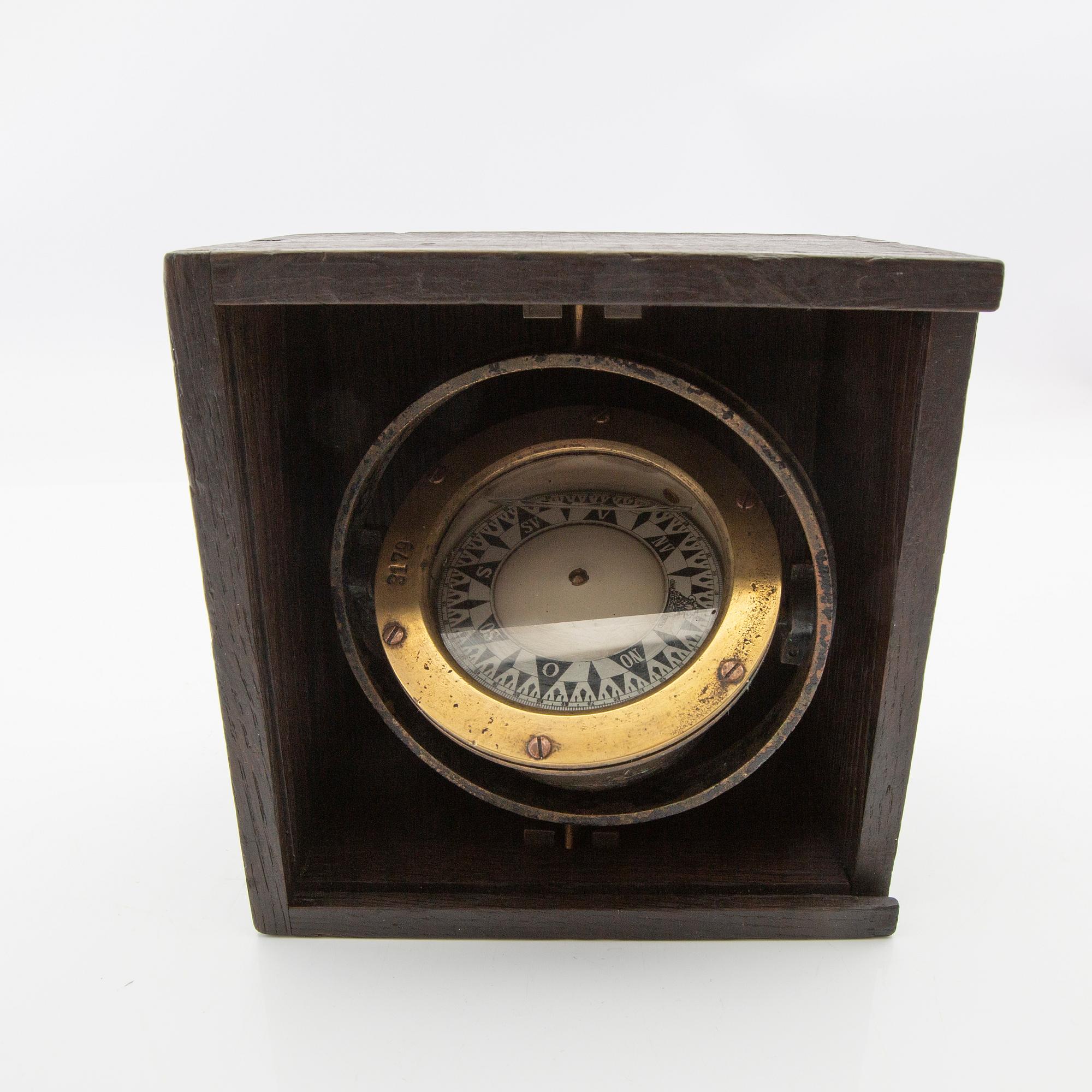 Compass Einar Weilbach & Co Copenhagen Denmark.