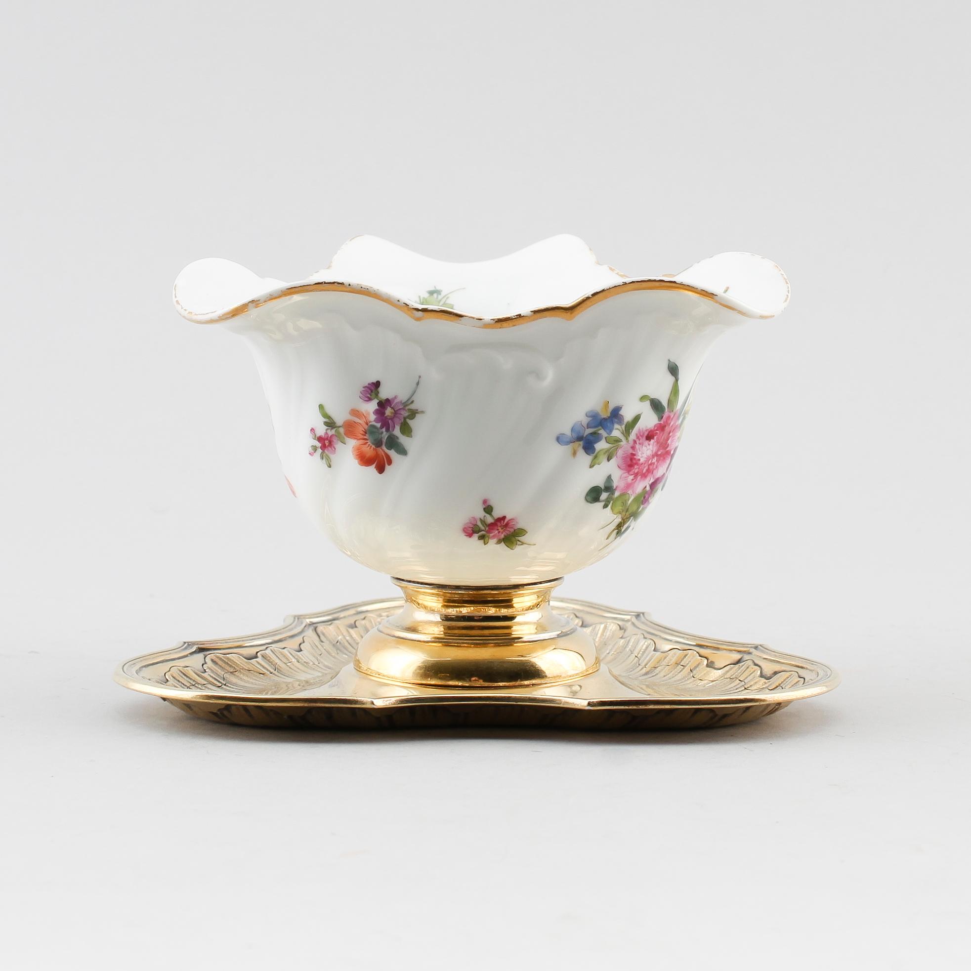 SÅSSKÅL, porslin och förgyllt silver, Michelsen, Danmark 1904.