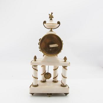 Table garniture 3 pcs, Louis XV style, late 19th century.