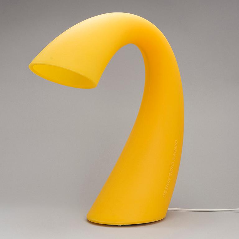 Eero Aarnio, pöytävalaisin "Swan" Melaja Oy, 2007.