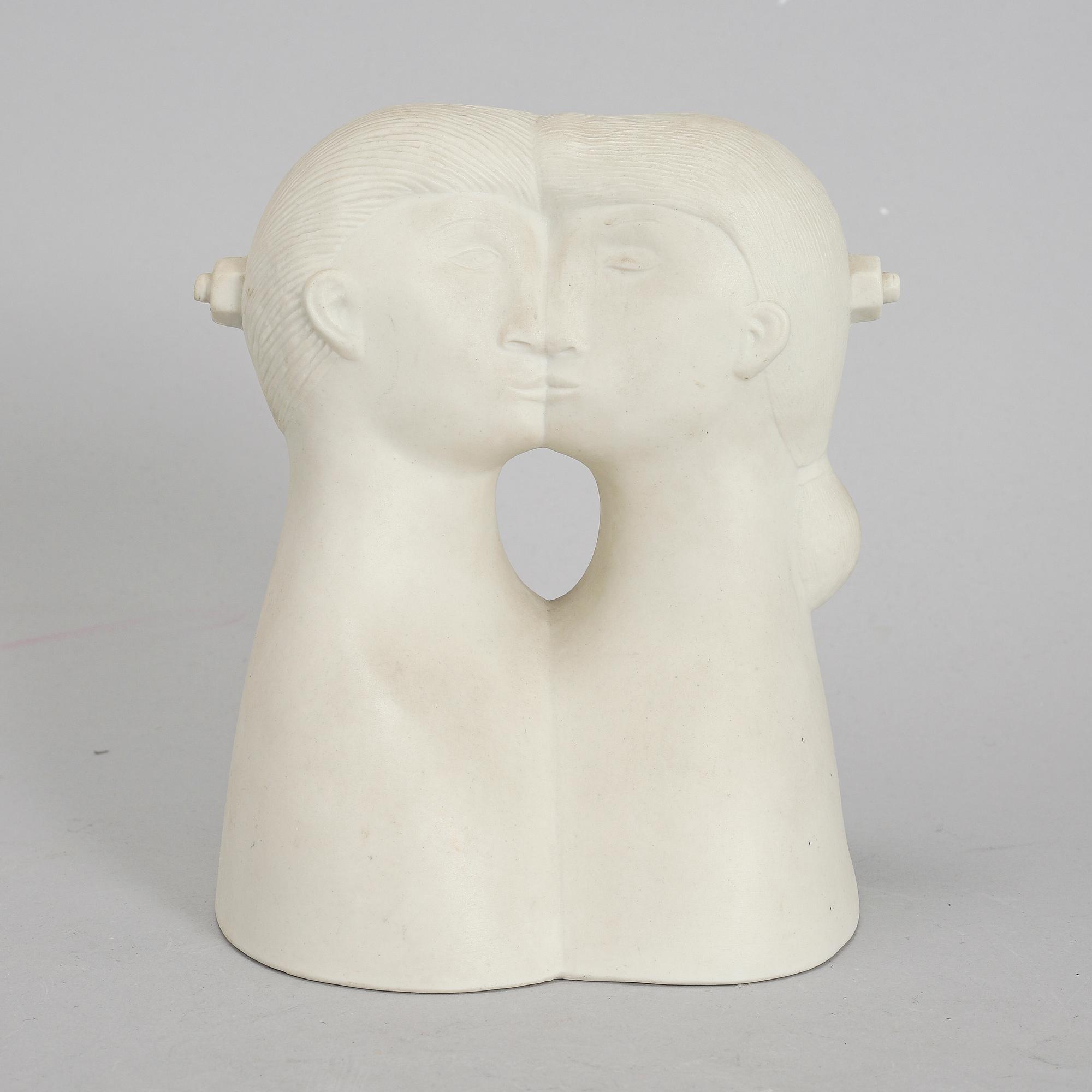 STIG LINDBERG, a porcelain sculpture 'De Tu' from Gustavsberg.