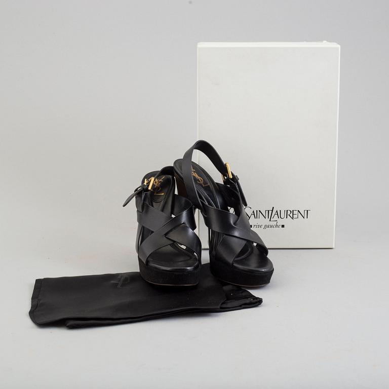 YVES SAINT LAURENT, skor, storlek 37.