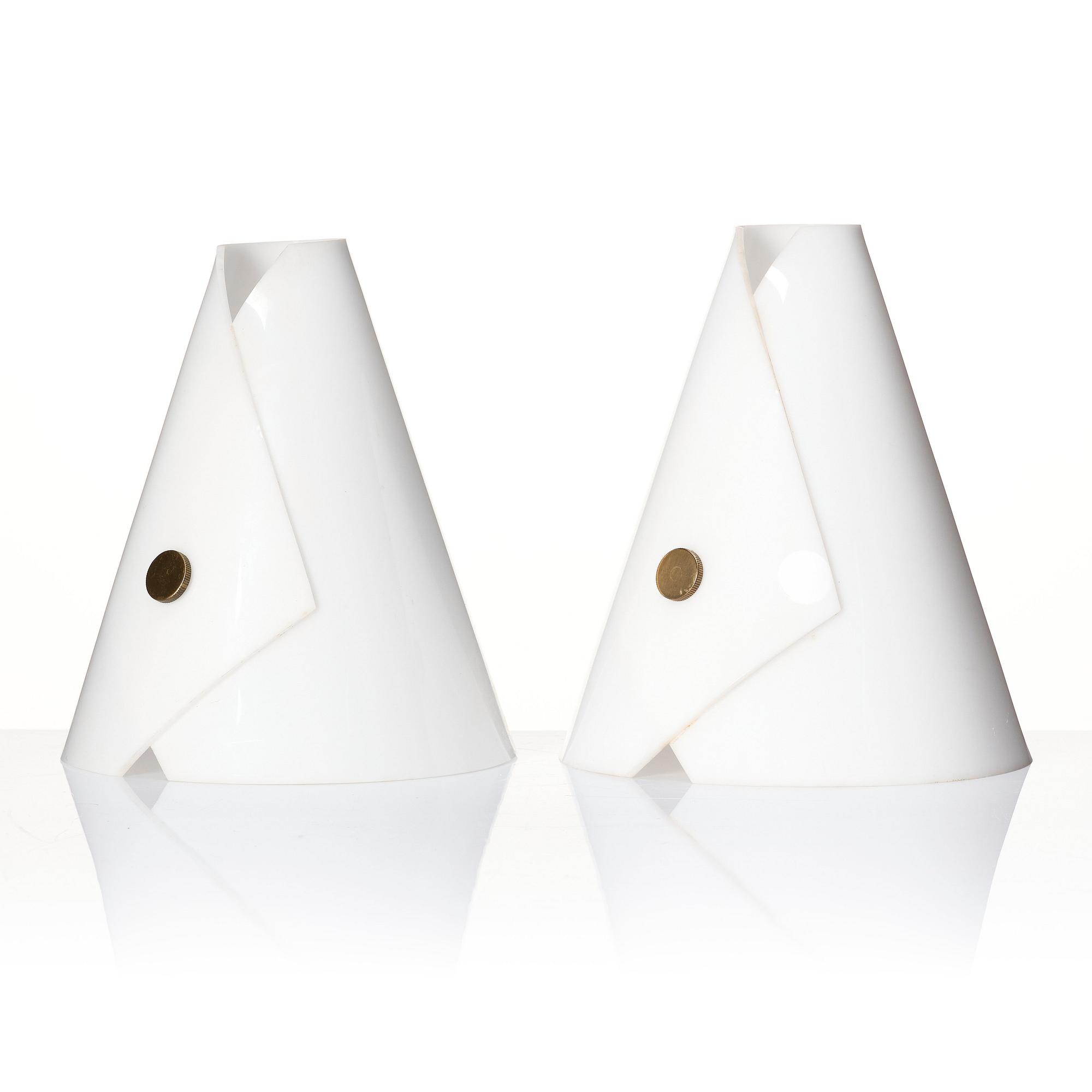 Bertil Brisborg, a pair of table lamps, model Triva "H55", Nordiska Kompaniet 1950s.