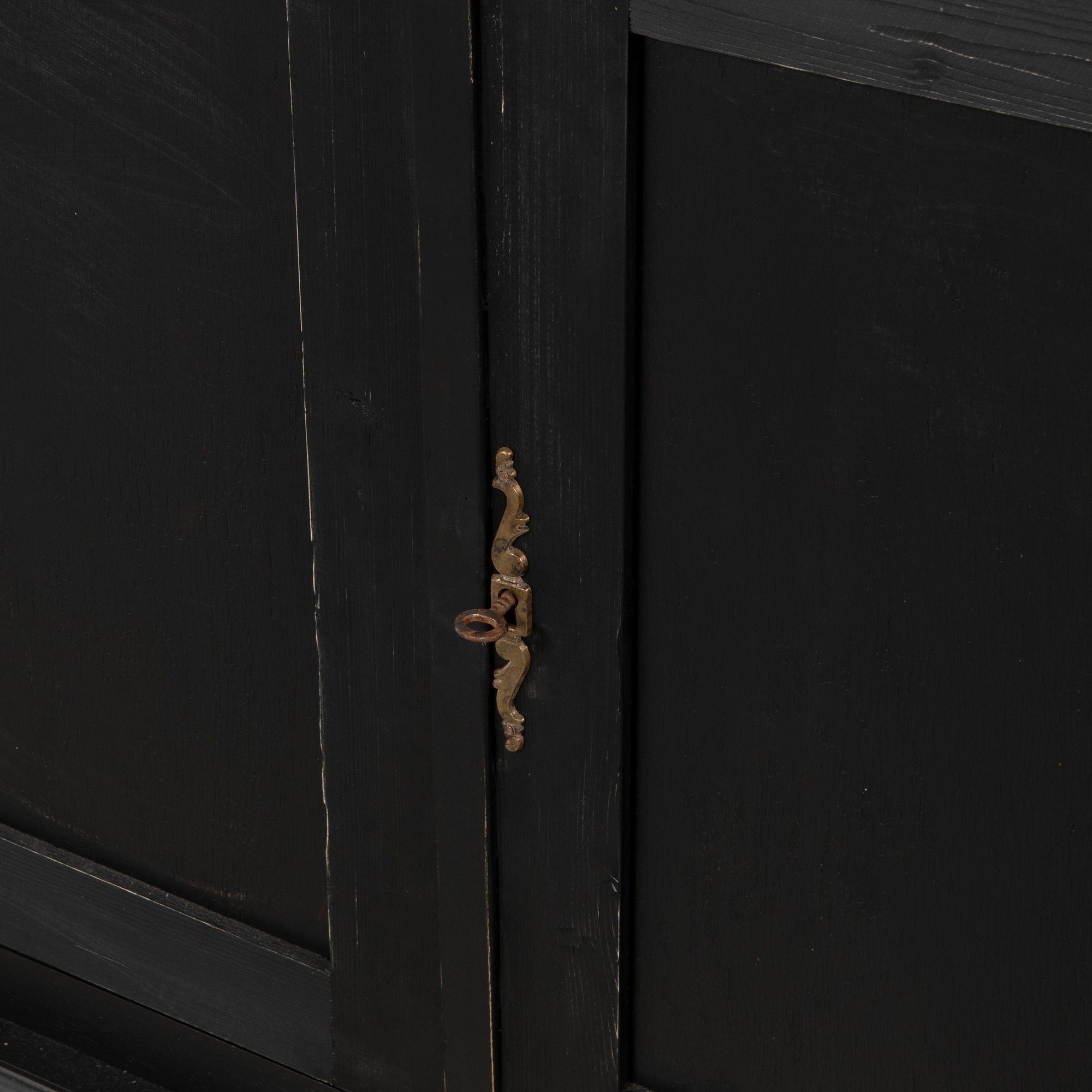 Bookcase, first half of the 20th century.