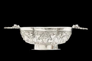 SKÅL, silver, barockstil, vikt ca 159 gram.