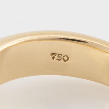 Ring, 18K gold with a round brilliant-cut diamond.