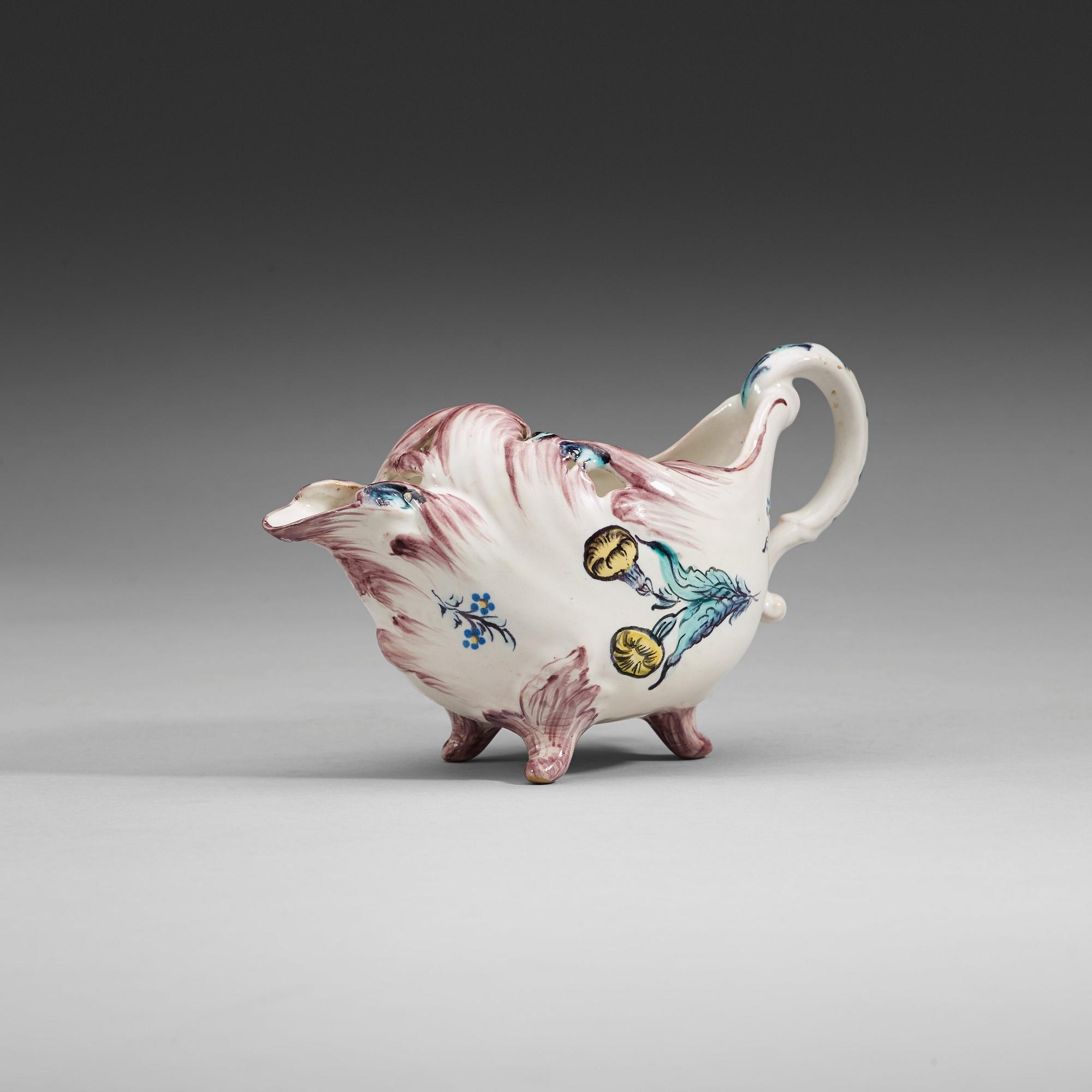 A Swedish faience sauce boat, Rörstrand, 18th Century.