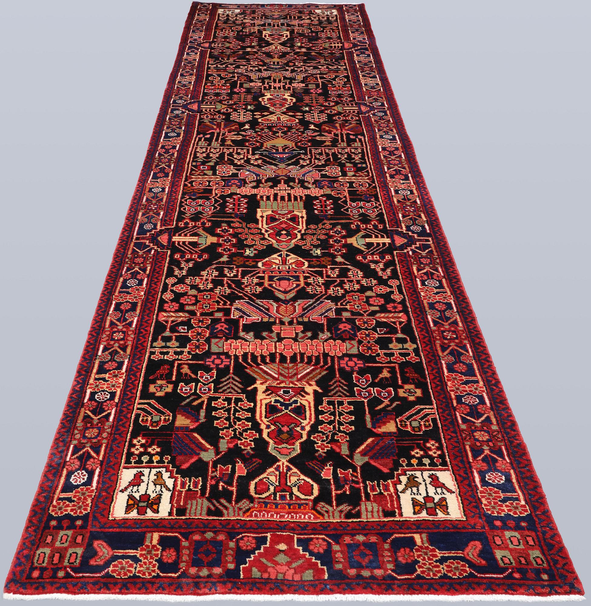 Gallerimatta, Hamadan, ca 480 x 107 cm.