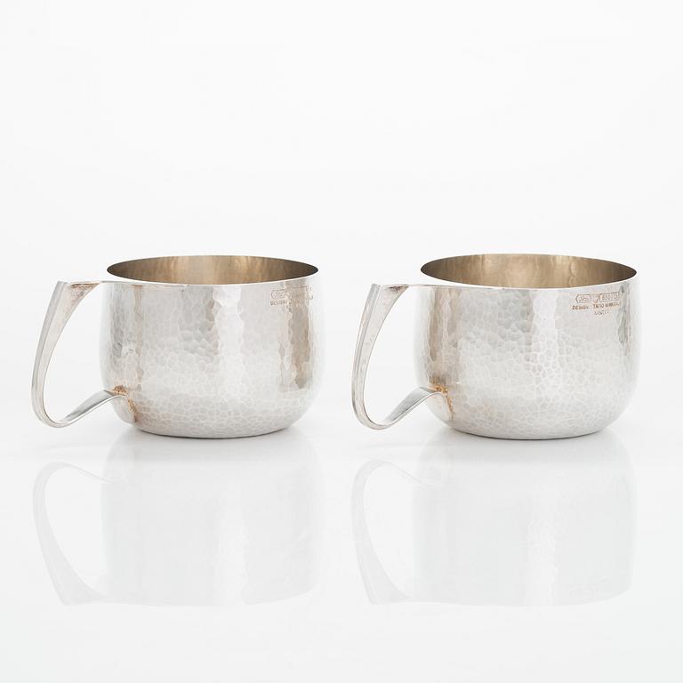 Tapio Wirkkala, two silver mugs, TW 463, Kultakeskus, Hämeenlinna 1988. Model designed in 1972.