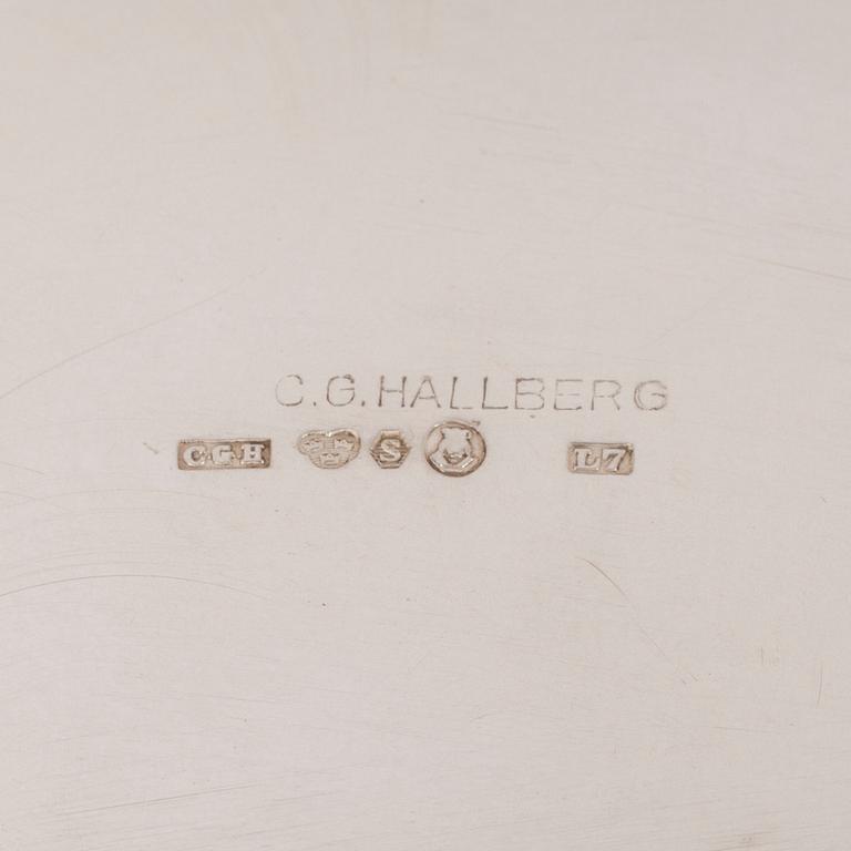 KAFFESERVIS, 3 delar, silver, C.G.Hallberg, Stockholm, 1913. Totalvikt 589 g.