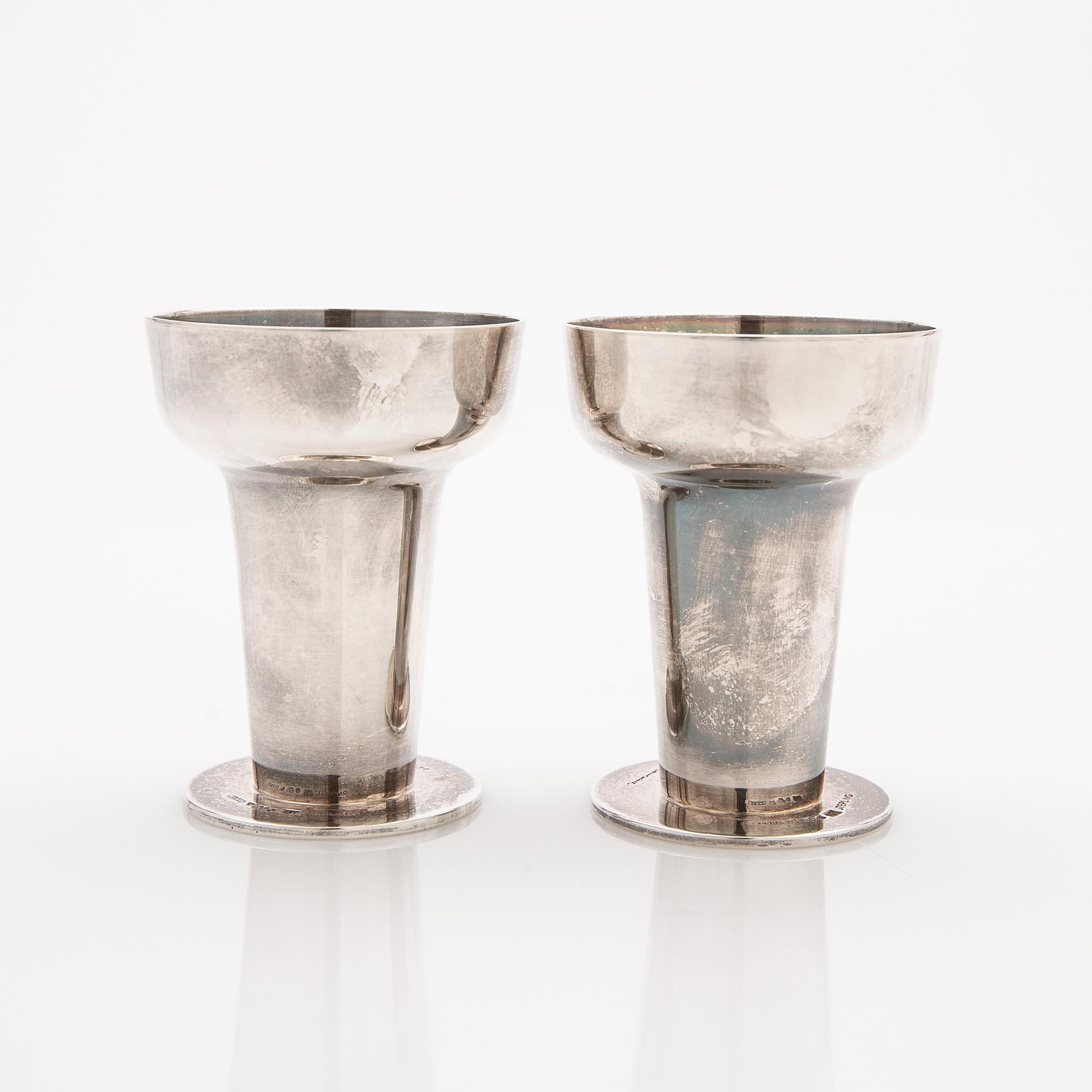 Elon Arenhill, ljusstakar, ett par, sterling silver, Malmö, 1974.