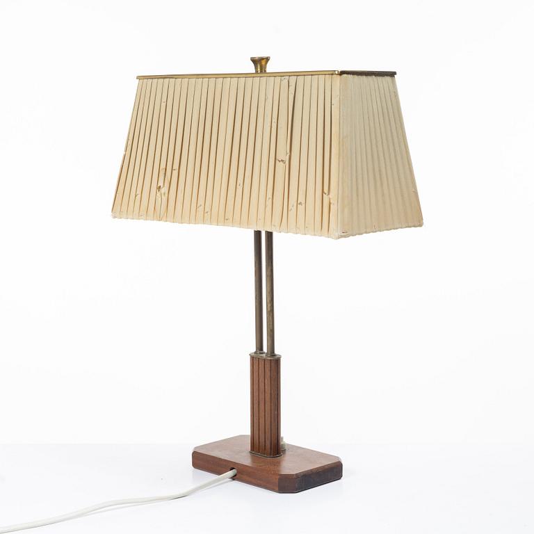 Harald Notini, a table lamp, model 15485, Arvid Böhlmarks Lampfabrik, Stockholm, 1940s/50s.