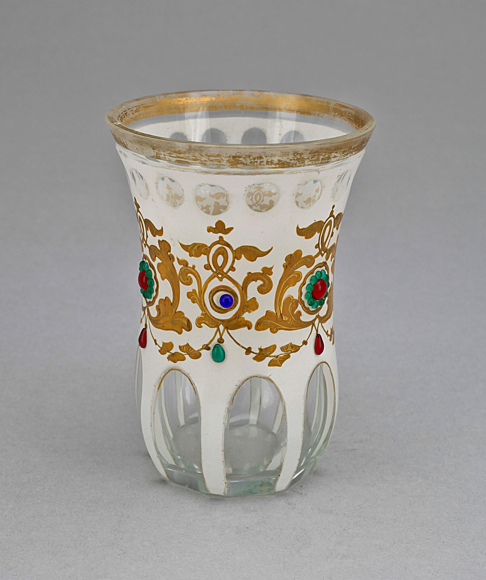 BÄGARE, glas, Böhmen 1800-talets andra hälft.