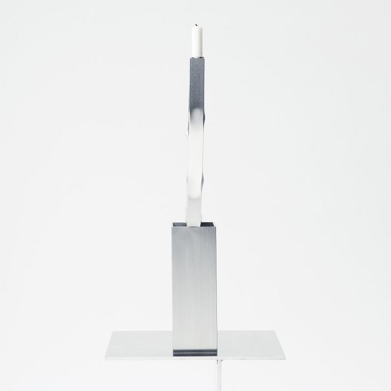 David Taylor, a unique candle holder, "Alu", 2022.