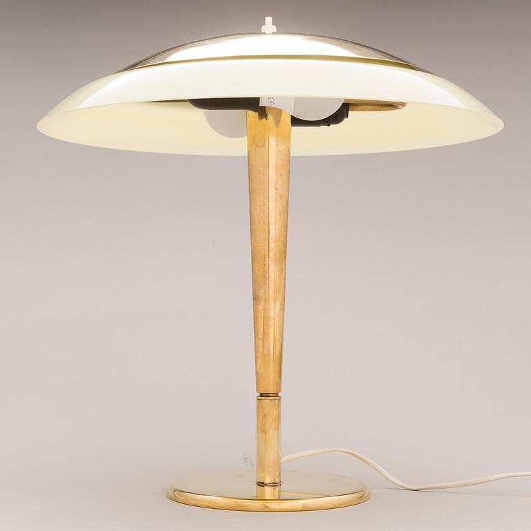 PAAVO TYNELL, a mid 20th century' 5061' table lamp for Taito.