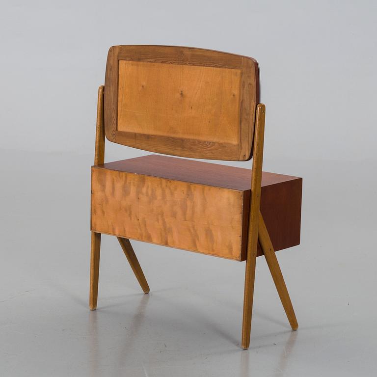 SMINKBORD, Ølholm möbelfabrik, Danmark, 1900-talets mitt.