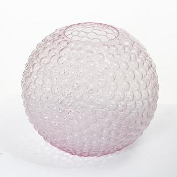 Carina Seth Andersson, Vase, “Dagg”, Firma Svenskt Tenn.