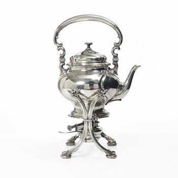 Silver teapot on a réchaud, Rococo style, Swedish import mark CF Carlman, Stockholm 1916.