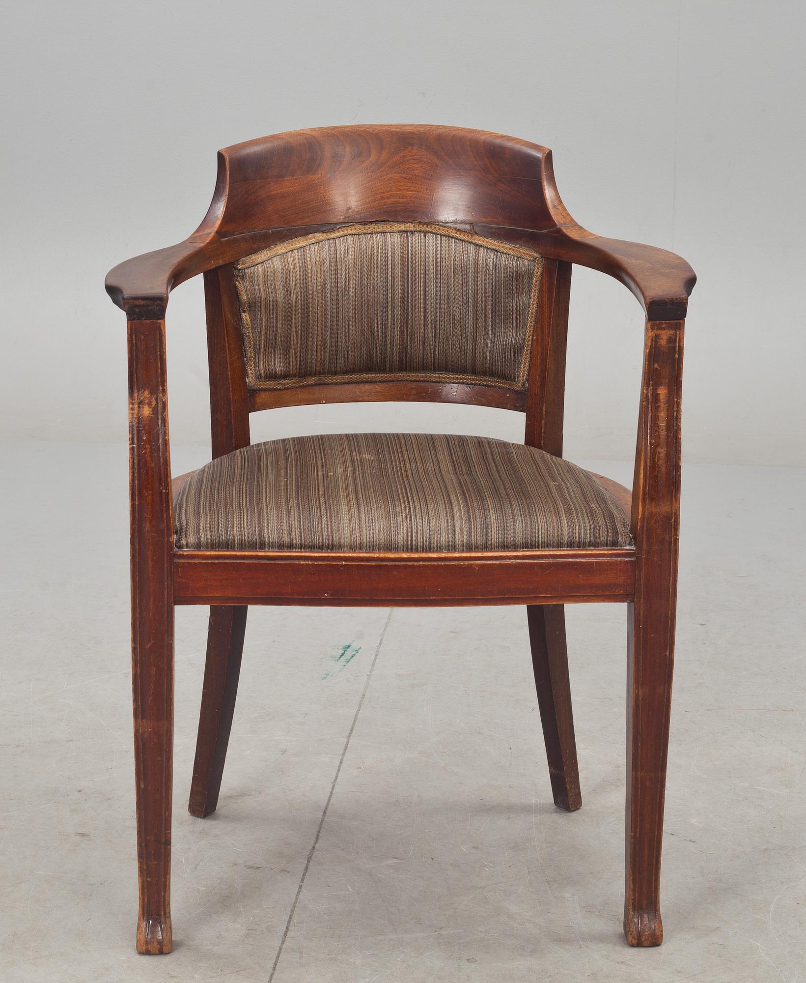 KARMSTOL, 1900-talets början.