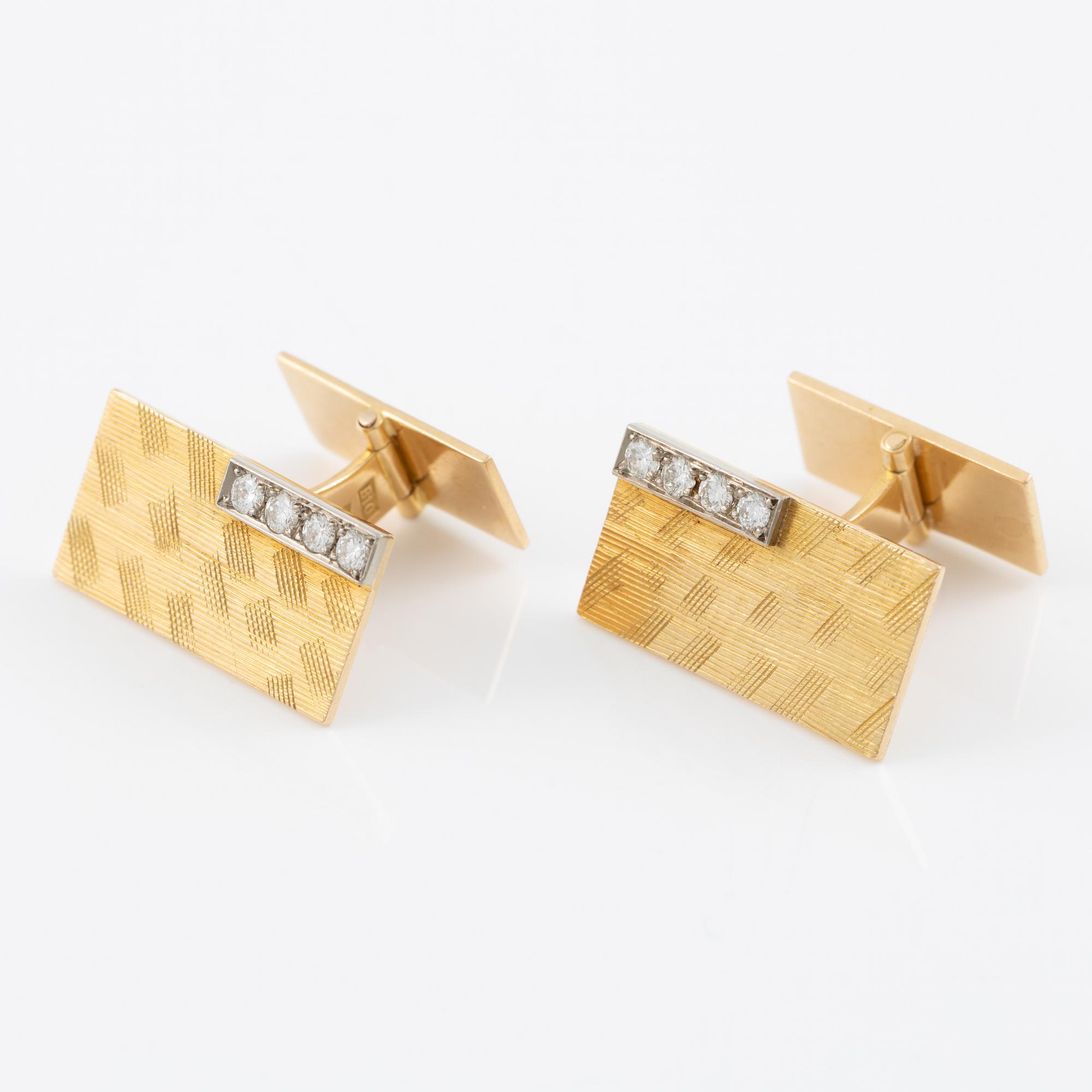 Cufflinks, a pair, 18K gold with brilliant-cut diamonds. 1970s.