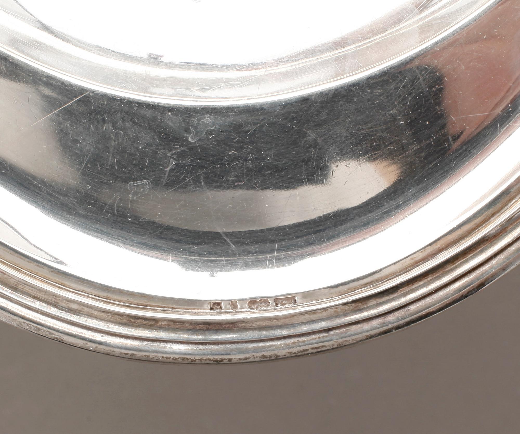 UPPLÄGGNINGSFAT, silver, otydlig mästarstämpel, Stockholm, 1916? Vikt ca 1070g.