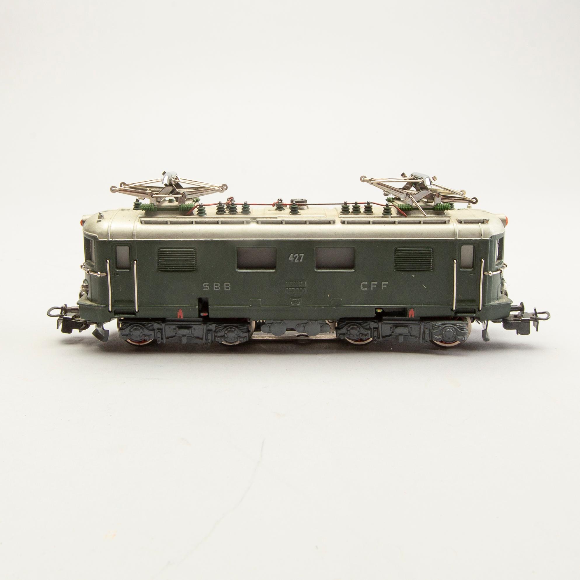 4 Märklin locomotives.