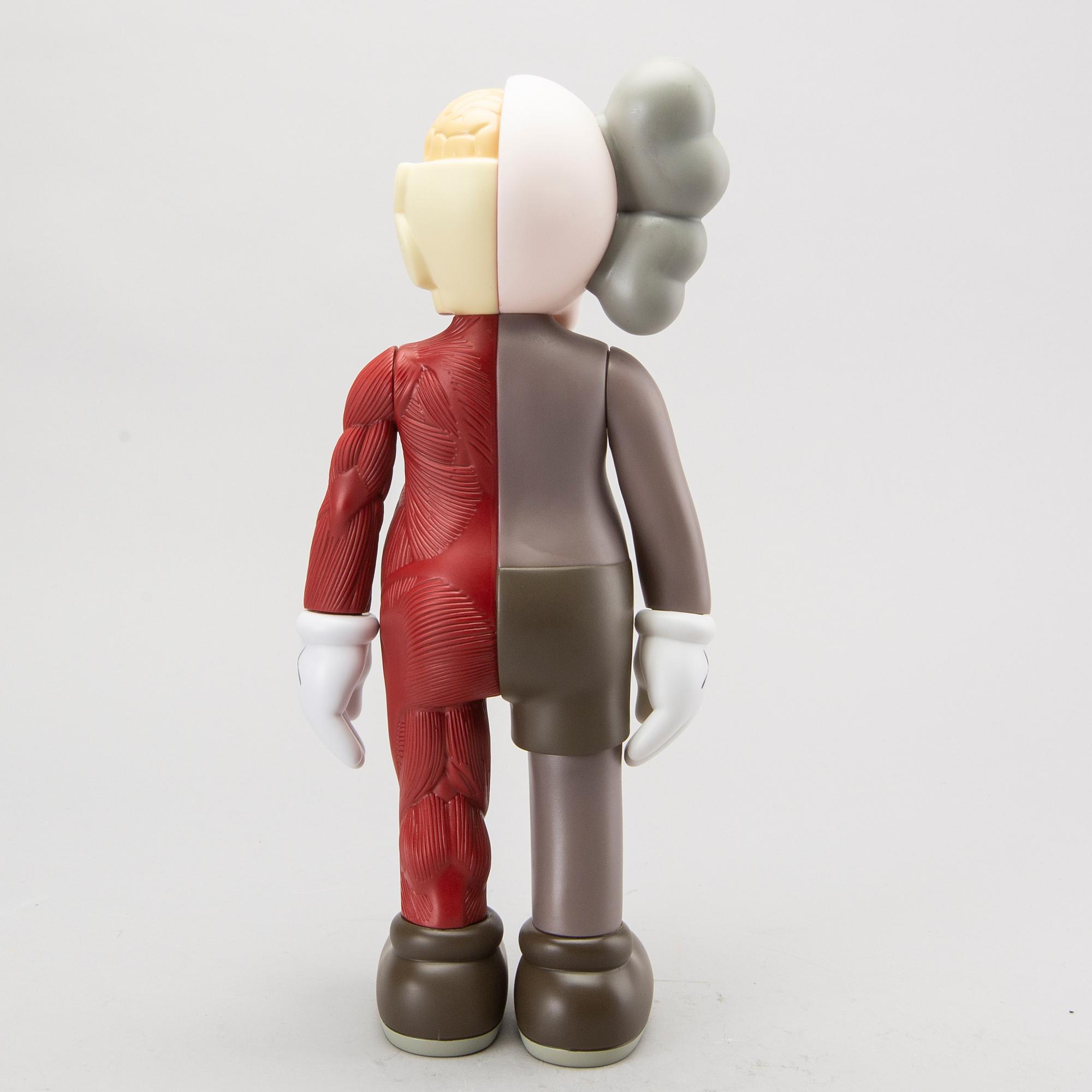 KAWS, sculpture Medicom Toy Companion.