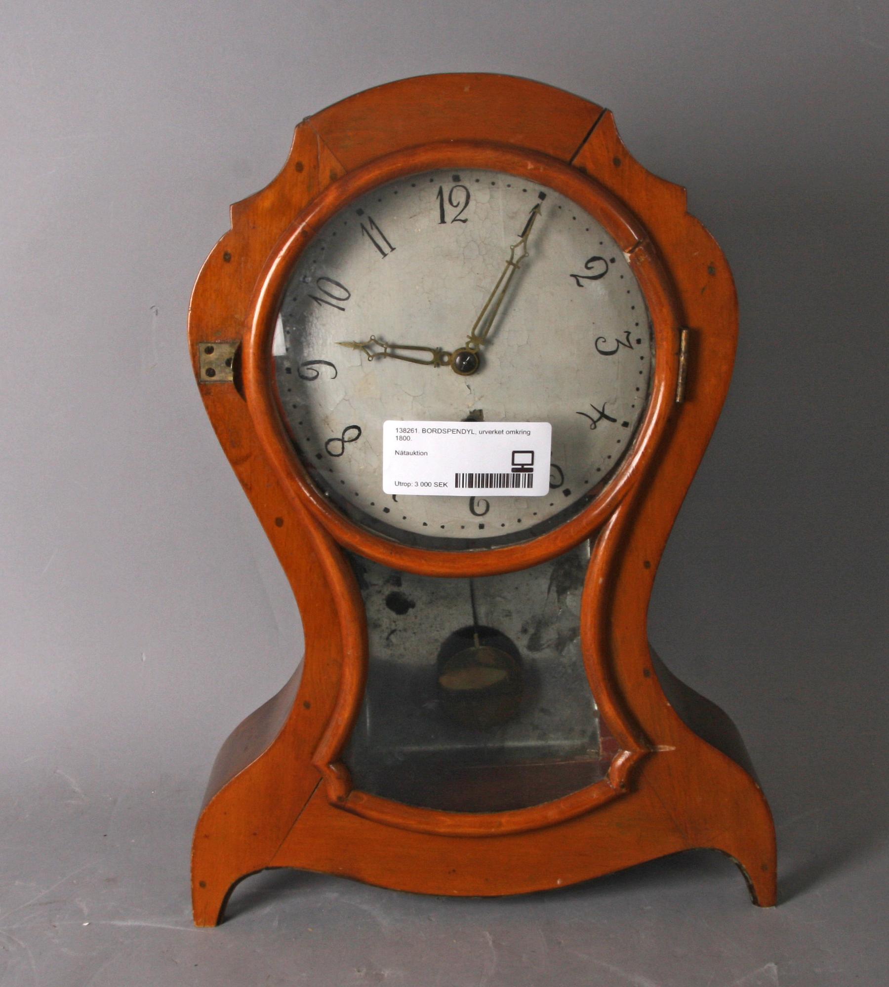 BORDSPENDYL, urverket omkring 1800.