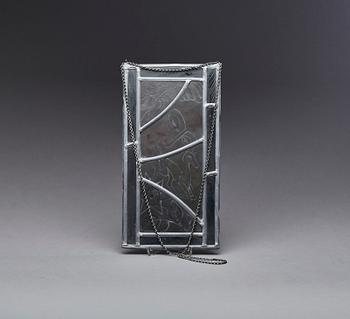 PLAKETT MED BLYINFATTAT GLAS, 1900-TAL.