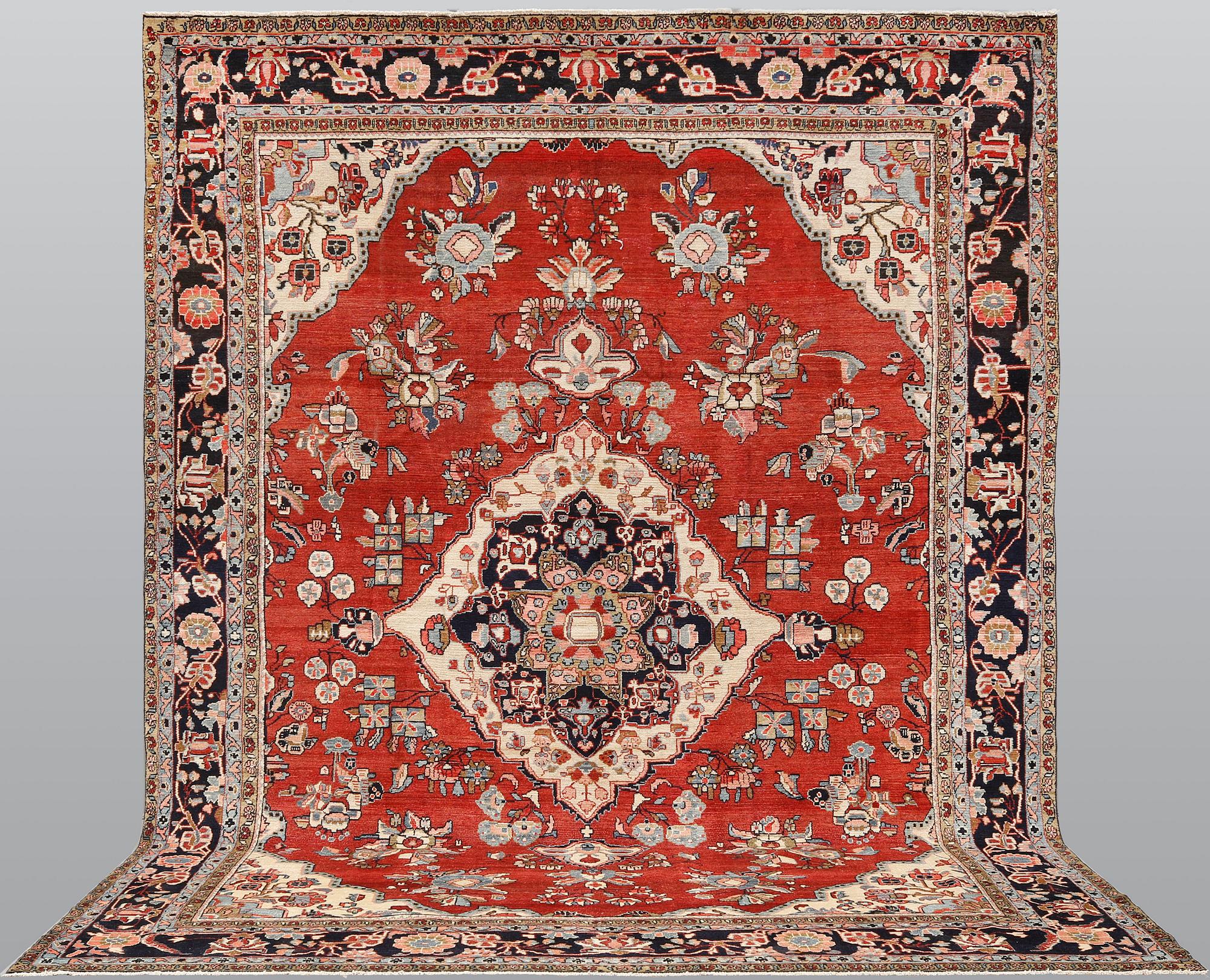 Matta, Mahal, semiantik, ca 383 x 293 cm.