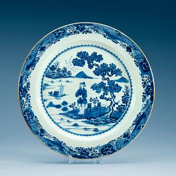 1926. A blue and white dish, Qing dynasty, Qianlong (1736-95).