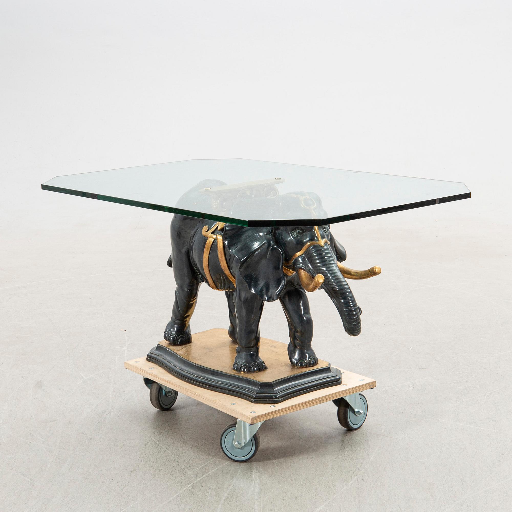 Coffee table, late 20th century.