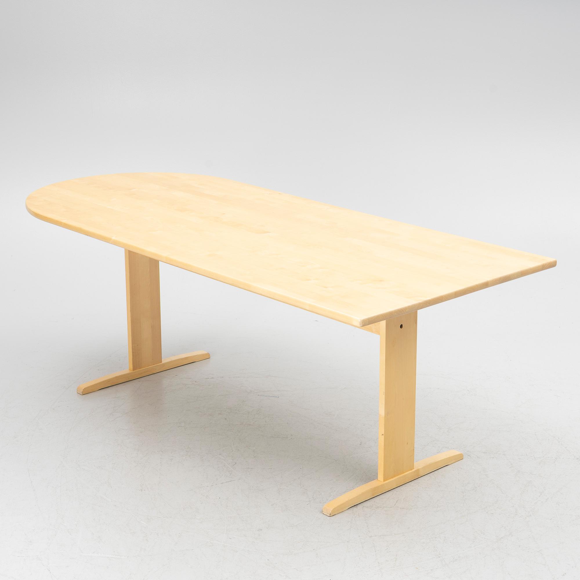 Yngve Ekström, matbord, "Björka", Stolab, 2010.