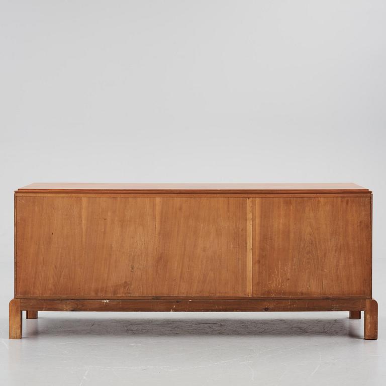 Nils Ahrbom & Helge Zimdahl, sideboard, Stockholm, 1932.