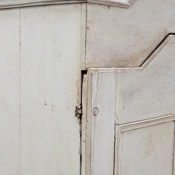 A 18/19th Century cabinet.