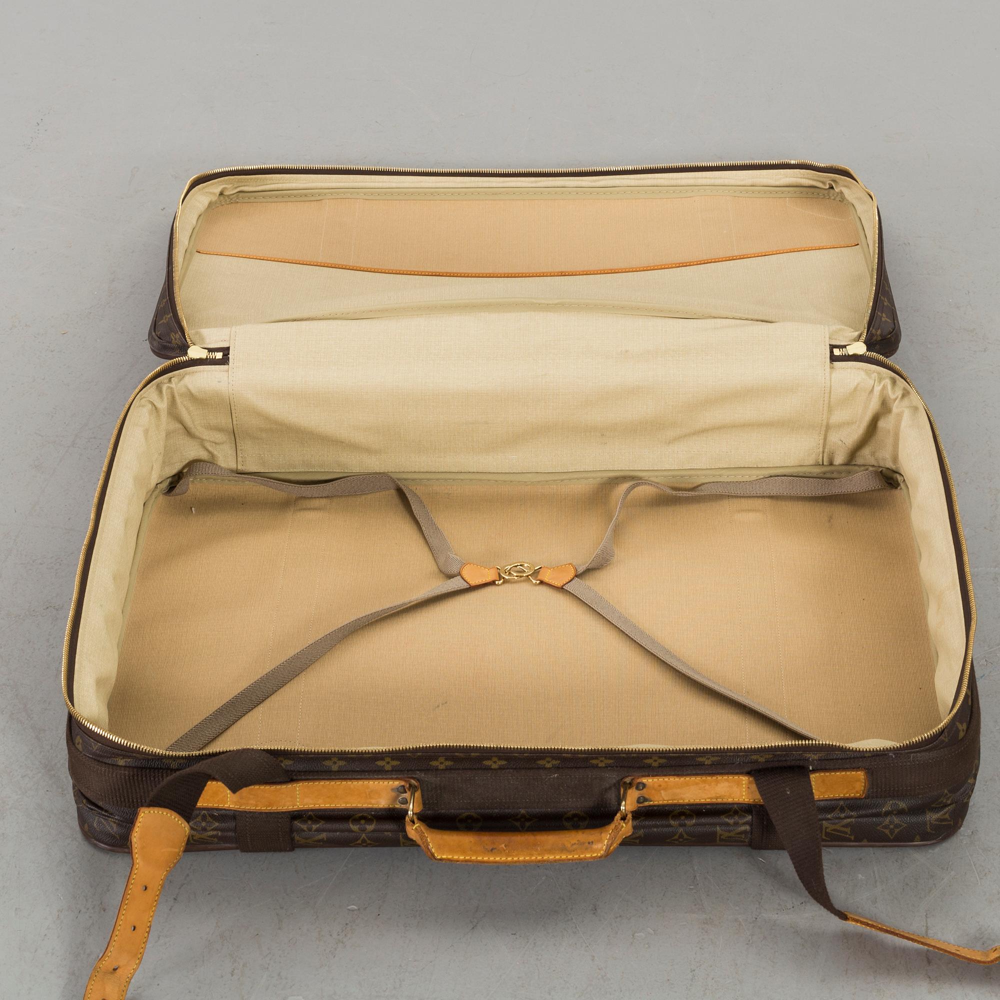 A LOUIS VUITTON  "Satellite 70" SUITCASE.