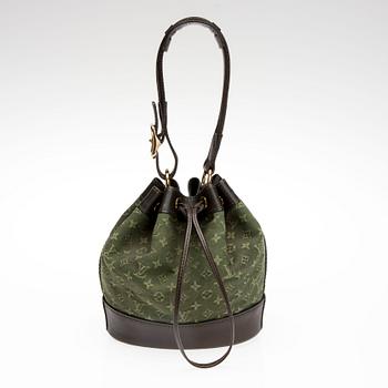 LAUKKU, "Noelie", Louis Vuitton.