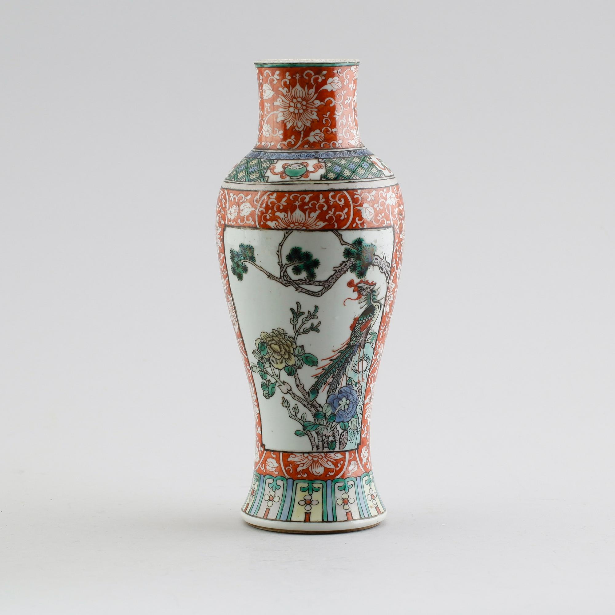 VAS, porslin, Kina, 1900-tal.