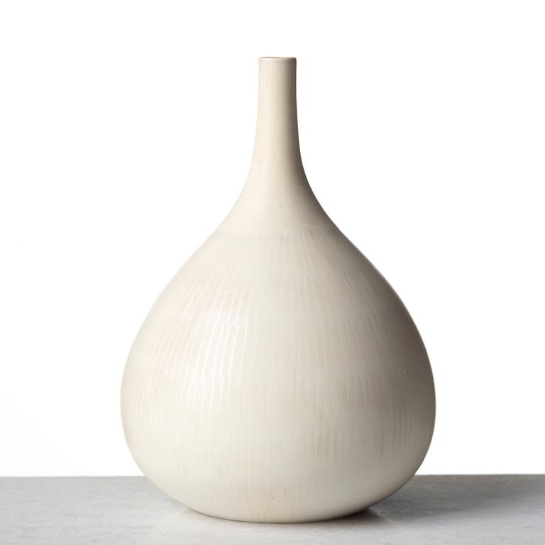 Stig Lindberg, a stoneware vase, Gustavsberg studio, Sweden 1961.