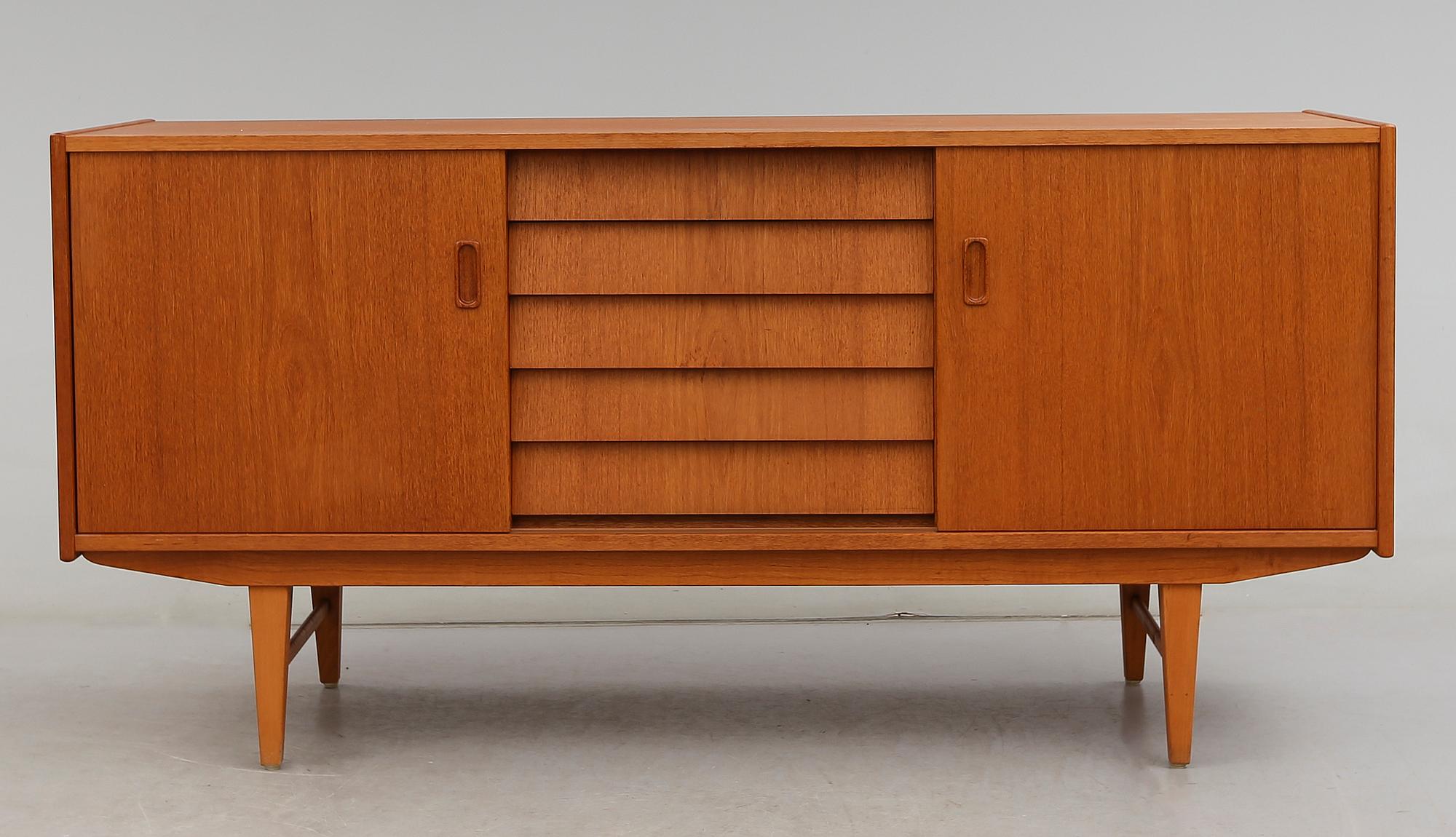 SIDEBOARD, 1900-talets andra hälft.