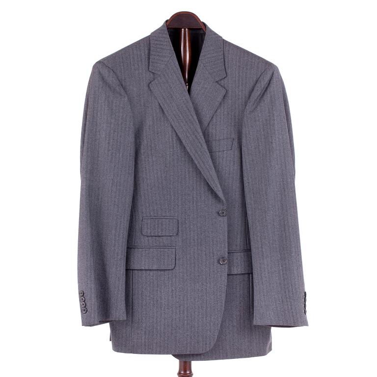 EDUARD DRESSLER, a grey wool suit consisting of jacket and pants. Size 52.