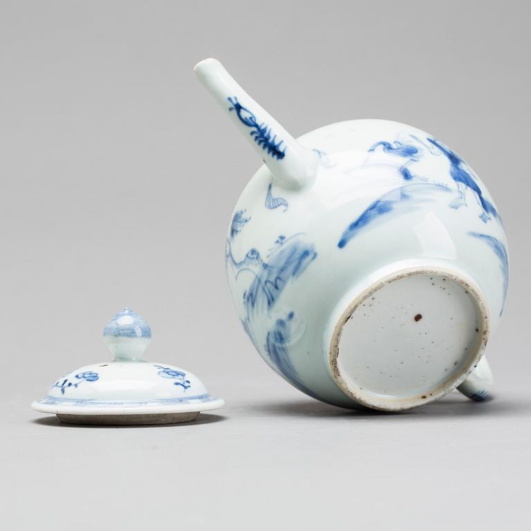 A BLUE AND WHITE TEAPOT, 19th century.