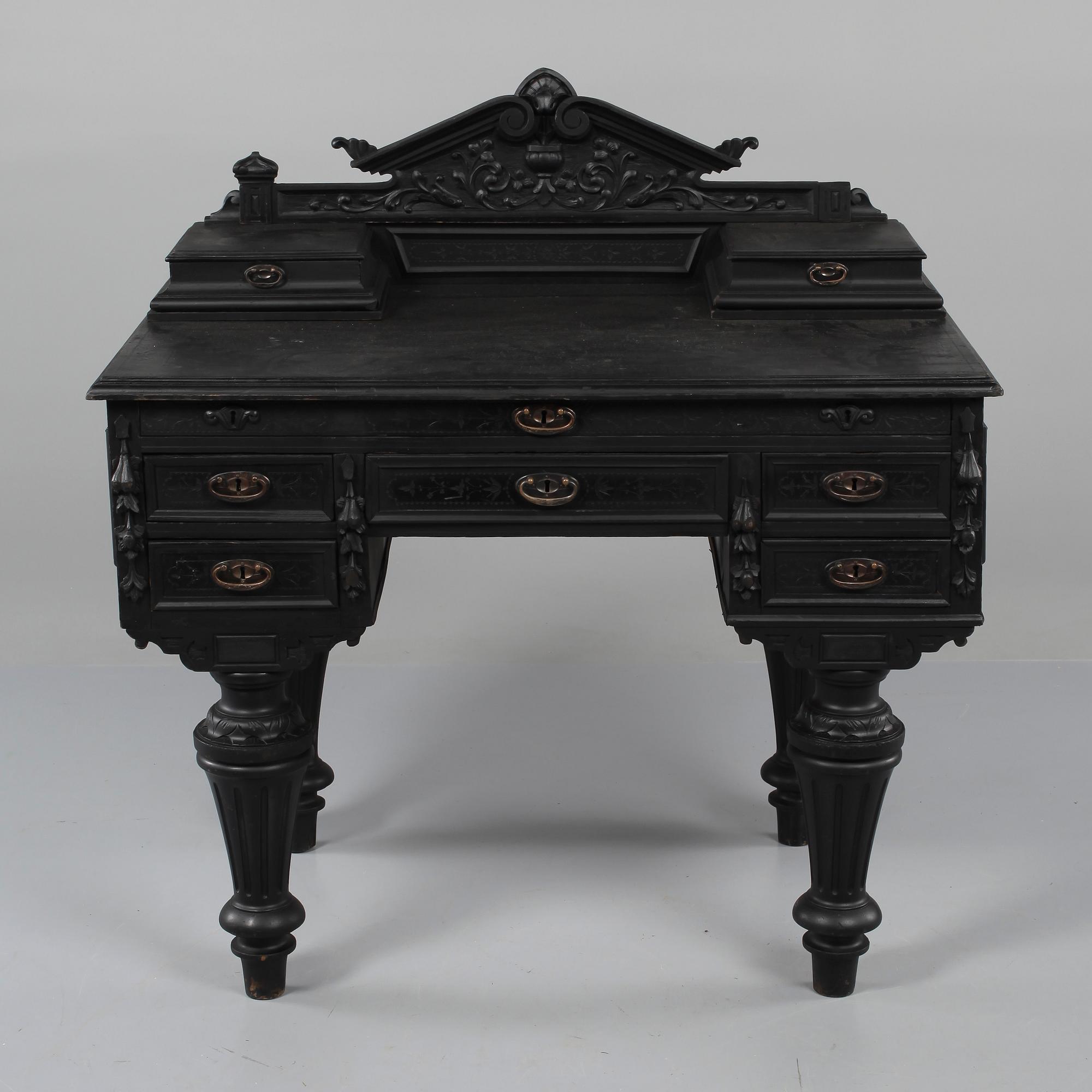 SKRIVBORD, nyrenässans, omkring sekelskiftet 1800/1900.