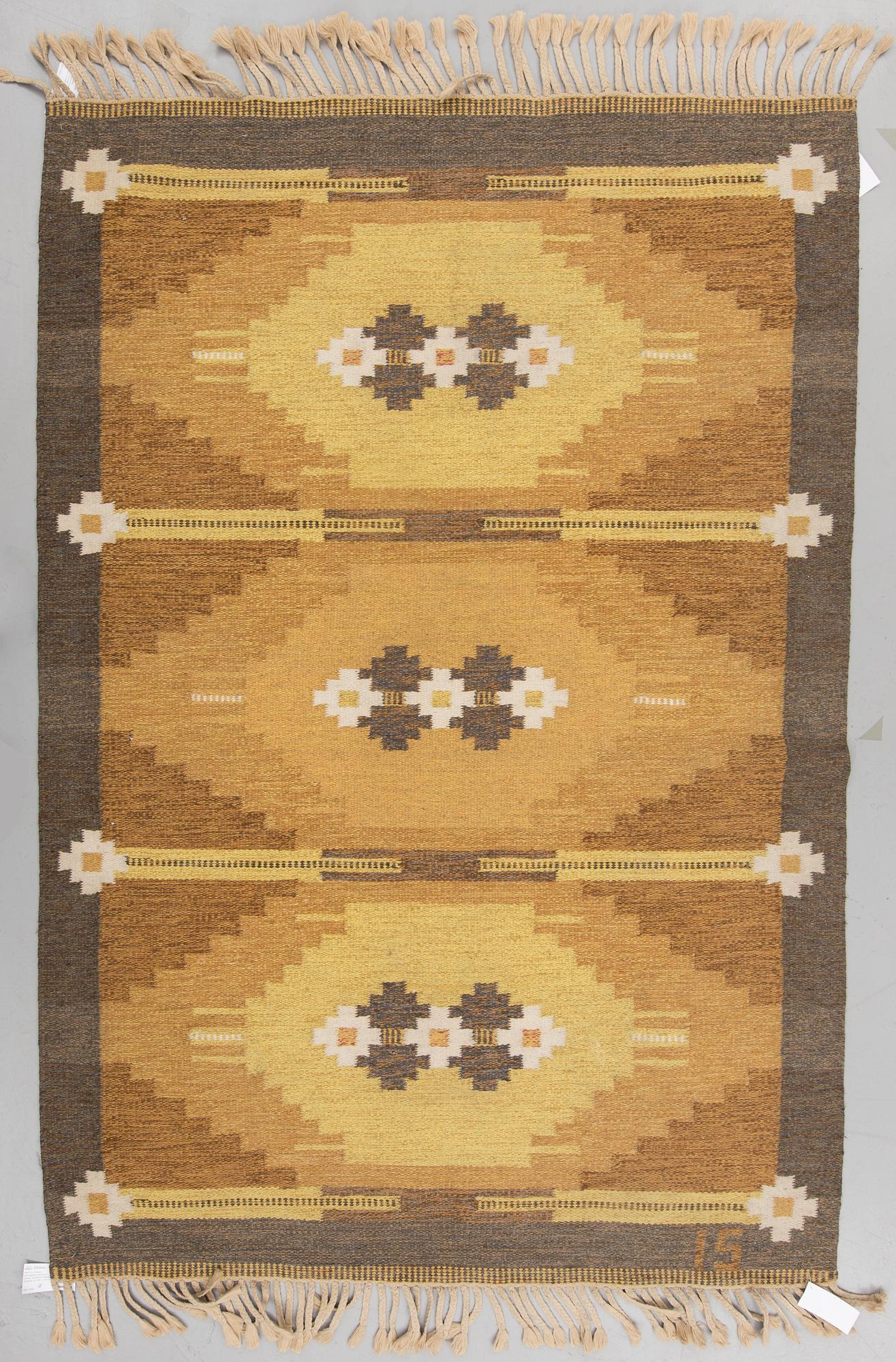 MATTA, rölakan, monogramsignerad IS (Ingegerd Silow). Alestalon Mattokutomo, Finland. Ca 200 x 138 cm.