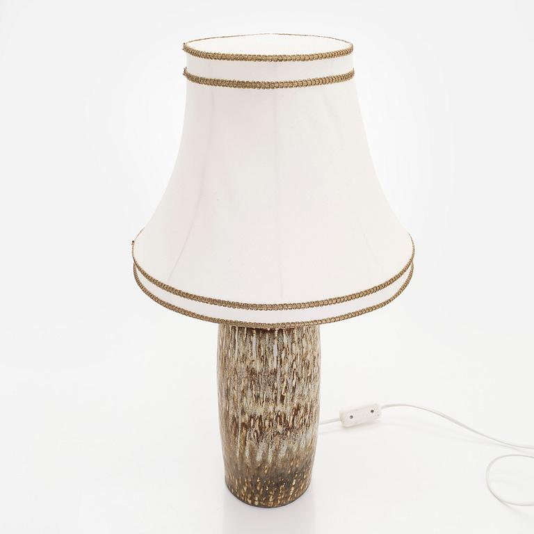 Gunnar Nylund, a stoneware table lamp and pen holder, Rörstrand, mid-20th century.