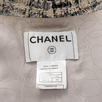 Chanel, jacket/coat, size 34.