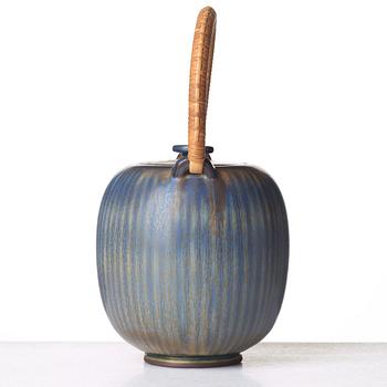 Berndt Friberg, a stoneware teapot and a bowl, Gustavsberg studio, Sweden 1960.