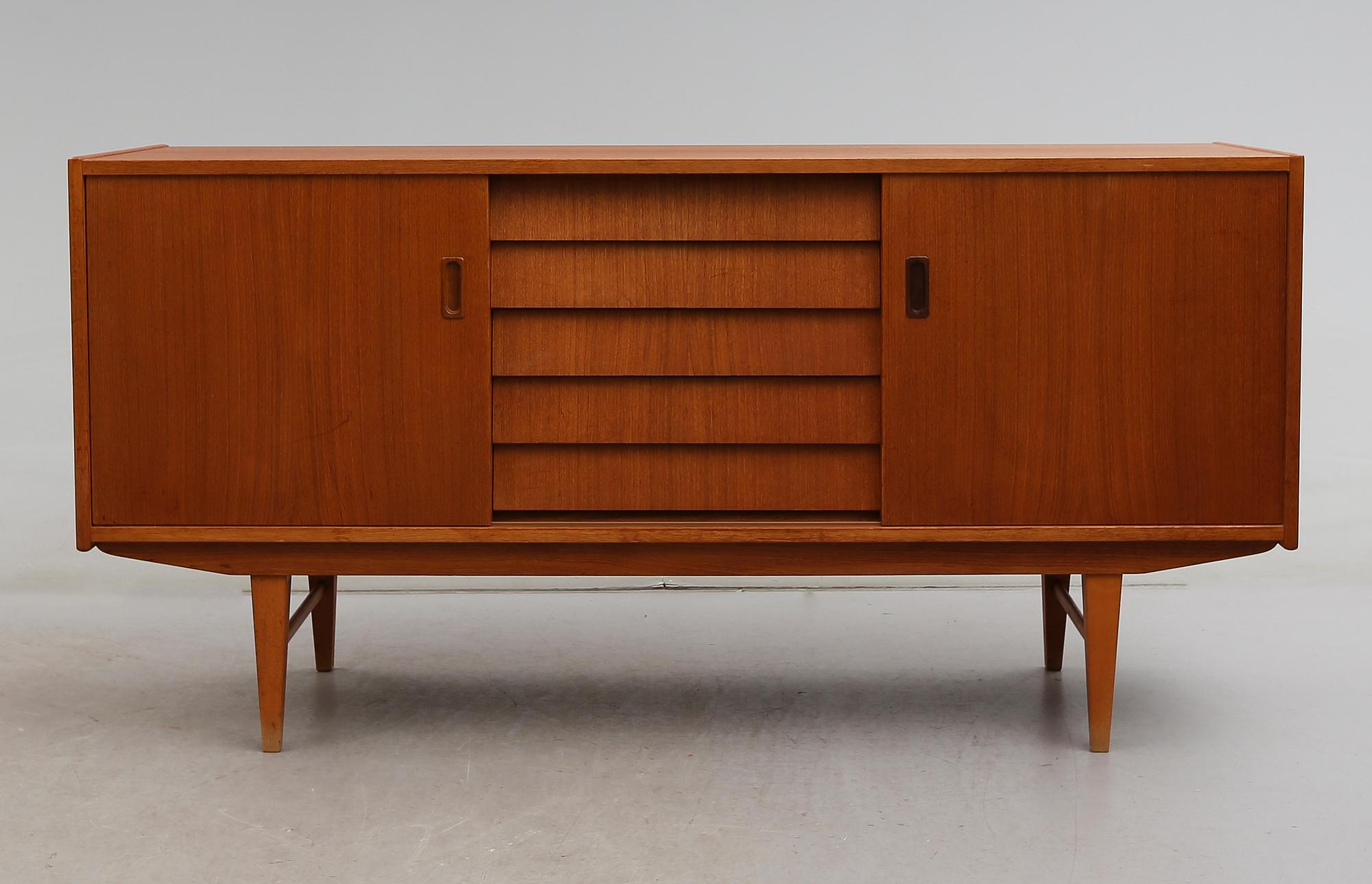 SIDEBOARD, 1900-talets andra hälft.